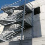 ساندوتش بانل وبيوت شعر جدة | تركيب سلالم حديد ومخارج الطوارئ