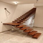 ساندوتش بانل وبيوت شعر جدة | تركيب سلالم حديد ومخارج الطوارئ