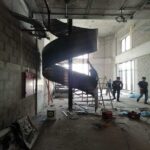 ساندوتش بانل وبيوت شعر جدة | تركيب سلالم حديد ومخارج الطوارئ